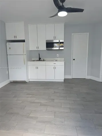 9321 SW 26th Street Miami FL 33165