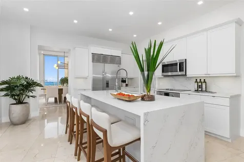 808 Brickell Key Drive Miami FL 33131