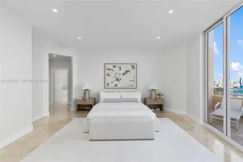 808 Brickell Key Drive Miami FL 33131