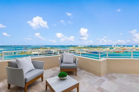 808 Brickell Key Drive Miami FL 33131