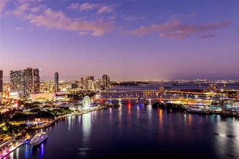 808 Brickell Key Drive Miami FL 33131