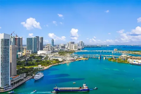 808 Brickell Key Drive Miami FL 33131