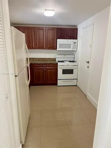 17911 NW 68th Avenue Hialeah FL 33015