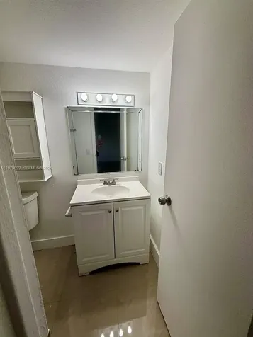 17911 NW 68th Avenue Hialeah FL 33015