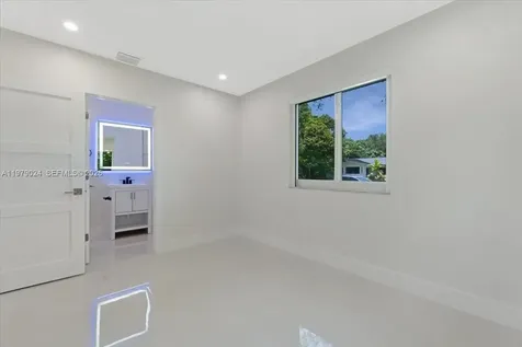 7860 SW 158th Terrace Palmetto Bay FL 33157