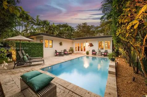 424 Sansovino Avenue Coral Gables FL 33146