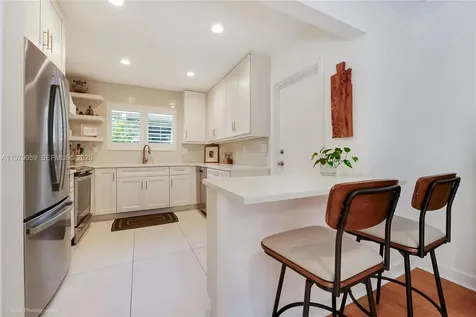 424 Sansovino Avenue Coral Gables FL 33146