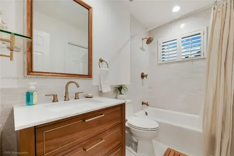 424 Sansovino Avenue Coral Gables FL 33146