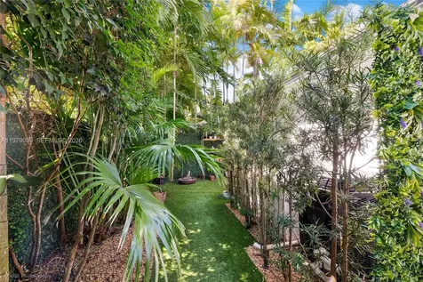 424 Sansovino Avenue Coral Gables FL 33146