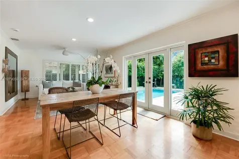 424 Sansovino Avenue Coral Gables FL 33146