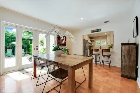 424 Sansovino Avenue Coral Gables FL 33146