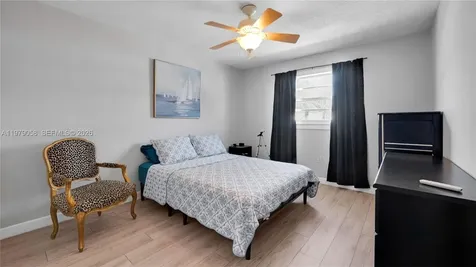 415 NE 2nd Street Hallandale Beach FL 33009