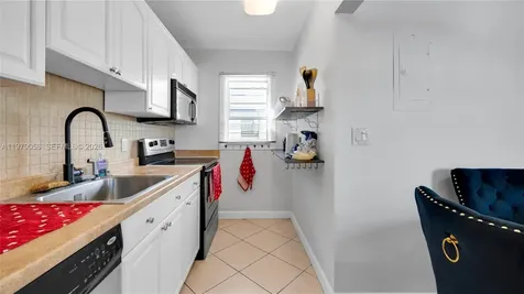 415 NE 2nd Street Hallandale Beach FL 33009