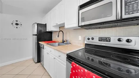 415 NE 2nd Street Hallandale Beach FL 33009