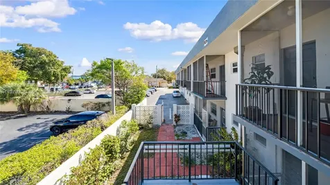 415 NE 2nd Street Hallandale Beach FL 33009