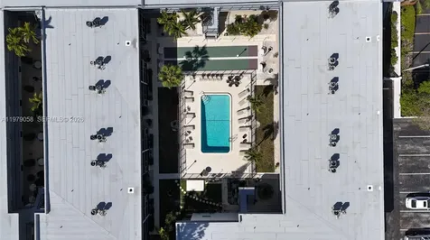 415 NE 2nd Street Hallandale Beach FL 33009