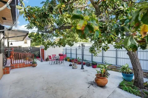 3166 SW 22nd Terrace Miami FL 33145