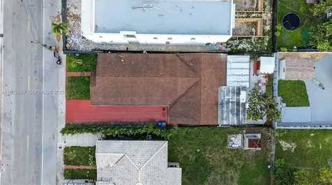 3166 SW 22nd Terrace Miami FL 33145