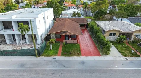 3166 SW 22nd Terrace Miami FL 33145