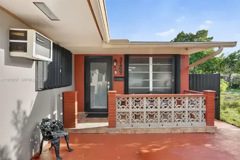 3166 SW 22nd Terrace Miami FL 33145