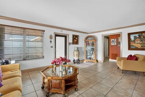 3166 SW 22nd Terrace Miami FL 33145