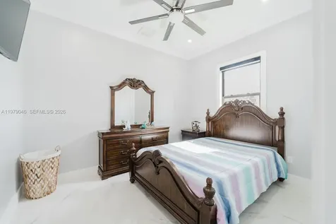 398 35th Avenue NW Naples FL 34120