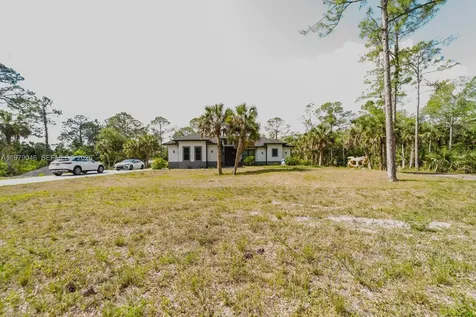 398 35th Avenue NW Naples FL 34120