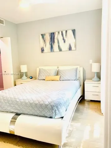 619 Meridian Avenue Miami Beach FL 33139