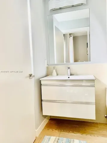 619 Meridian Avenue Miami Beach FL 33139