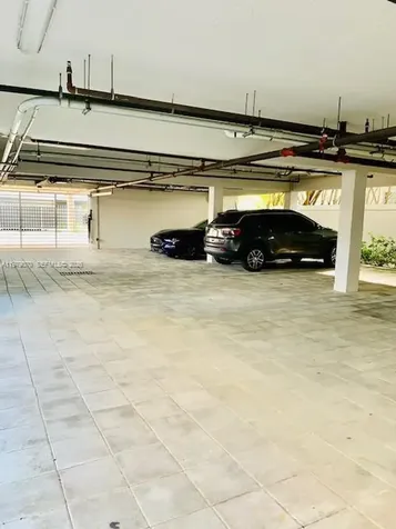 619 Meridian Avenue Miami Beach FL 33139