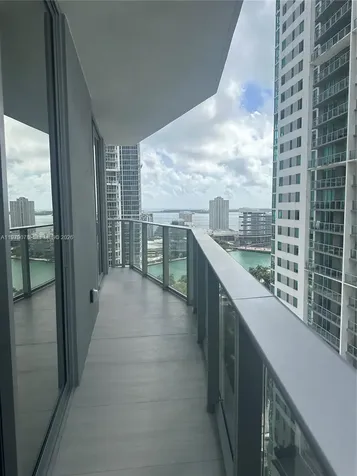 77 SE 5th Miami FL 33131