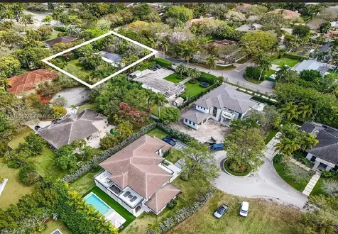 9330 SW 72nd Avenue Pinecrest FL 33156