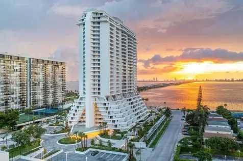 555 NE 34th Street Miami FL 33137