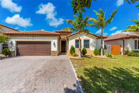 2541 SE 1st Street Homestead FL 33033