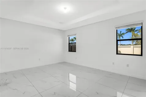 2541 SE 1st Street Homestead FL 33033