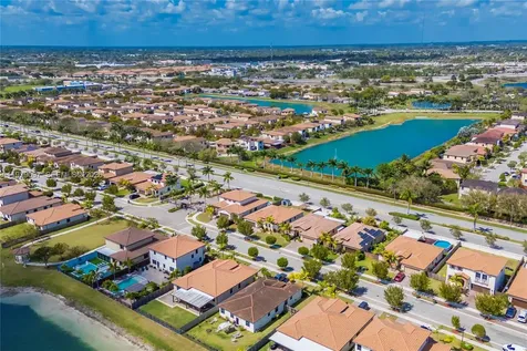 2541 SE 1st Street Homestead FL 33033