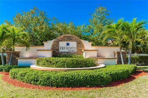 2541 SE 1st Street Homestead FL 33033