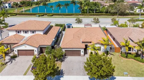 2541 SE 1st Street Homestead FL 33033