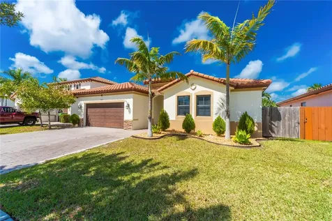 2541 SE 1st Street Homestead FL 33033