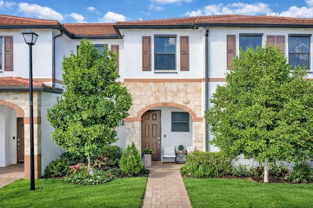 3321 W 105th Place Hialeah FL 33018