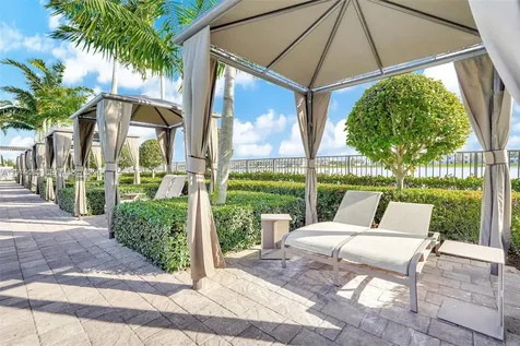3321 W 105th Place Hialeah FL 33018