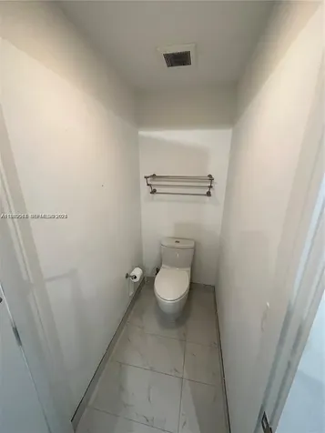 16385 Biscayne Boulevard North Miami Beach FL 33160