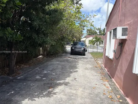 740 NE 4th Place Hialeah FL 33010