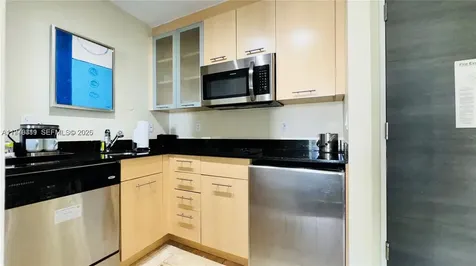 2670 E Sunrise Boulevard Fort Lauderdale FL 33304
