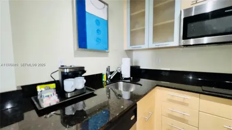 2670 E Sunrise Boulevard Fort Lauderdale FL 33304