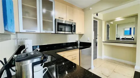 2670 E Sunrise Boulevard Fort Lauderdale FL 33304