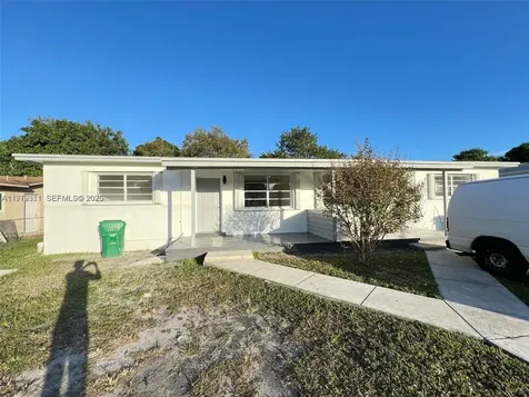 15741 NW 38th Place Miami Gardens FL 33054