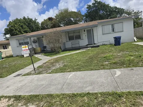 15741 NW 38th Place Miami Gardens FL 33054