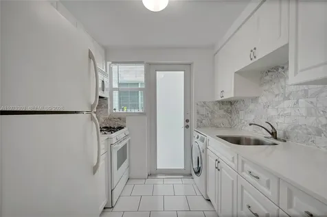 1035 Meridian Avenue Miami Beach FL 33139
