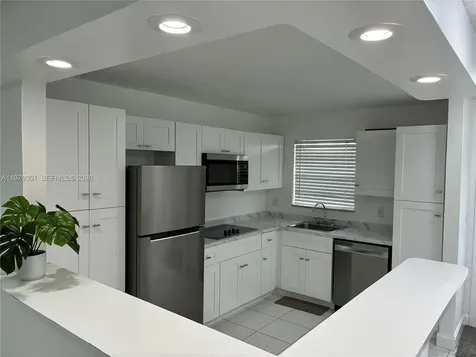 609 S State Road 7 Margate FL 33068